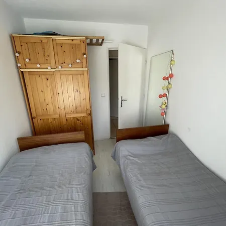 Apartamento T3 à Avec Balcon - 4 Couchages, Proche Plage, équipé - Fr-1-474-202 *