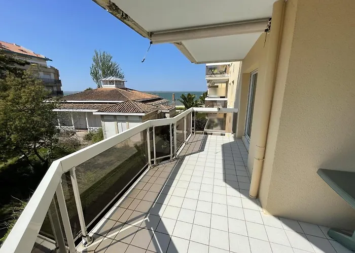 T3 A Avec Balcon - 4 Couchages, Proche Plage, Equipe - Fr-1-474-202